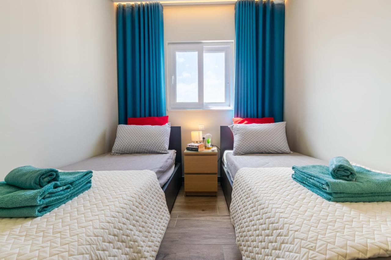 New Spacious Apartment With Amazing View Bugibba เซนต์พอลส์เบย์ ภายนอก รูปภาพ