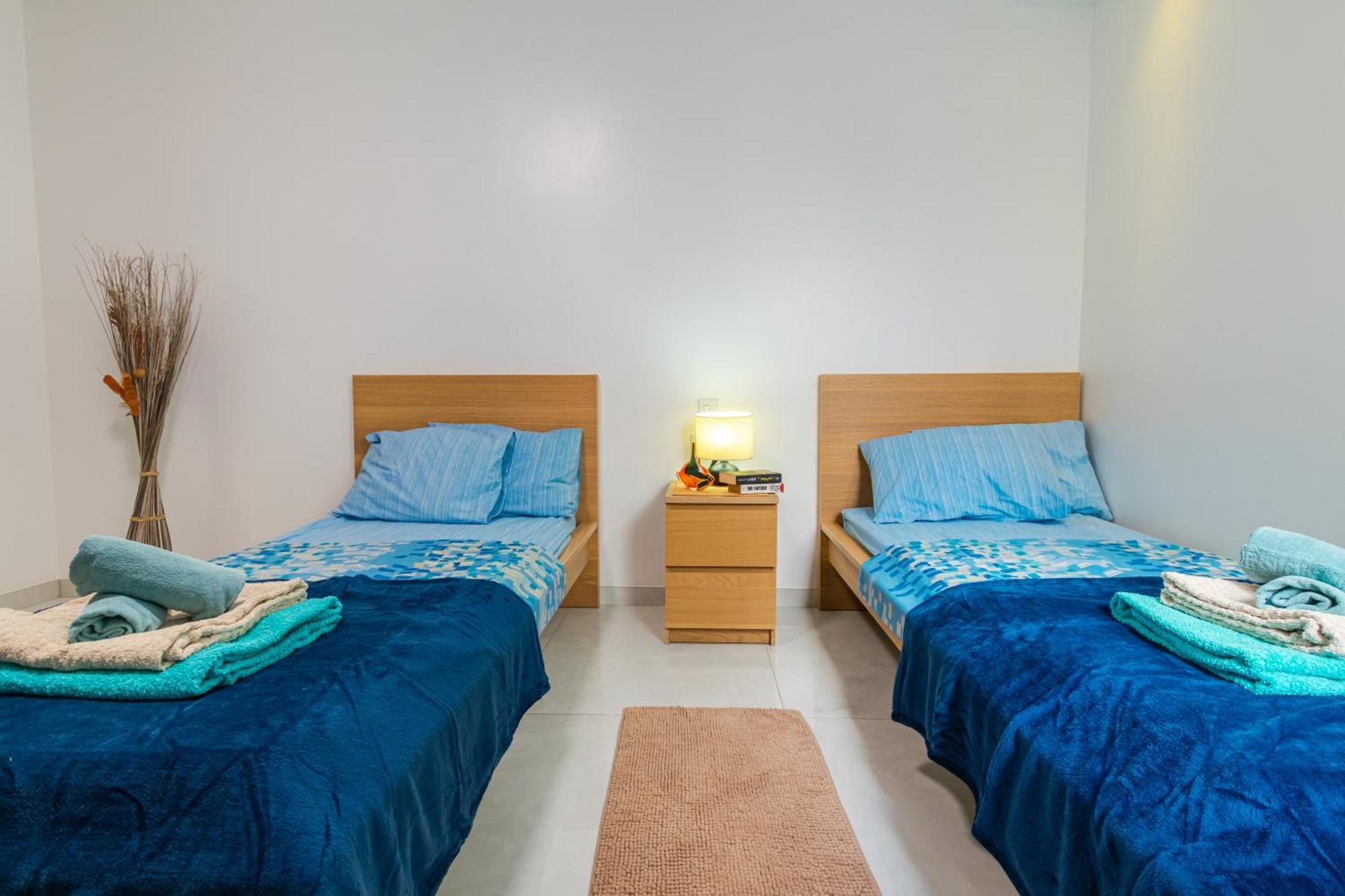 New Spacious Apartment With Amazing View Bugibba เซนต์พอลส์เบย์ ภายนอก รูปภาพ