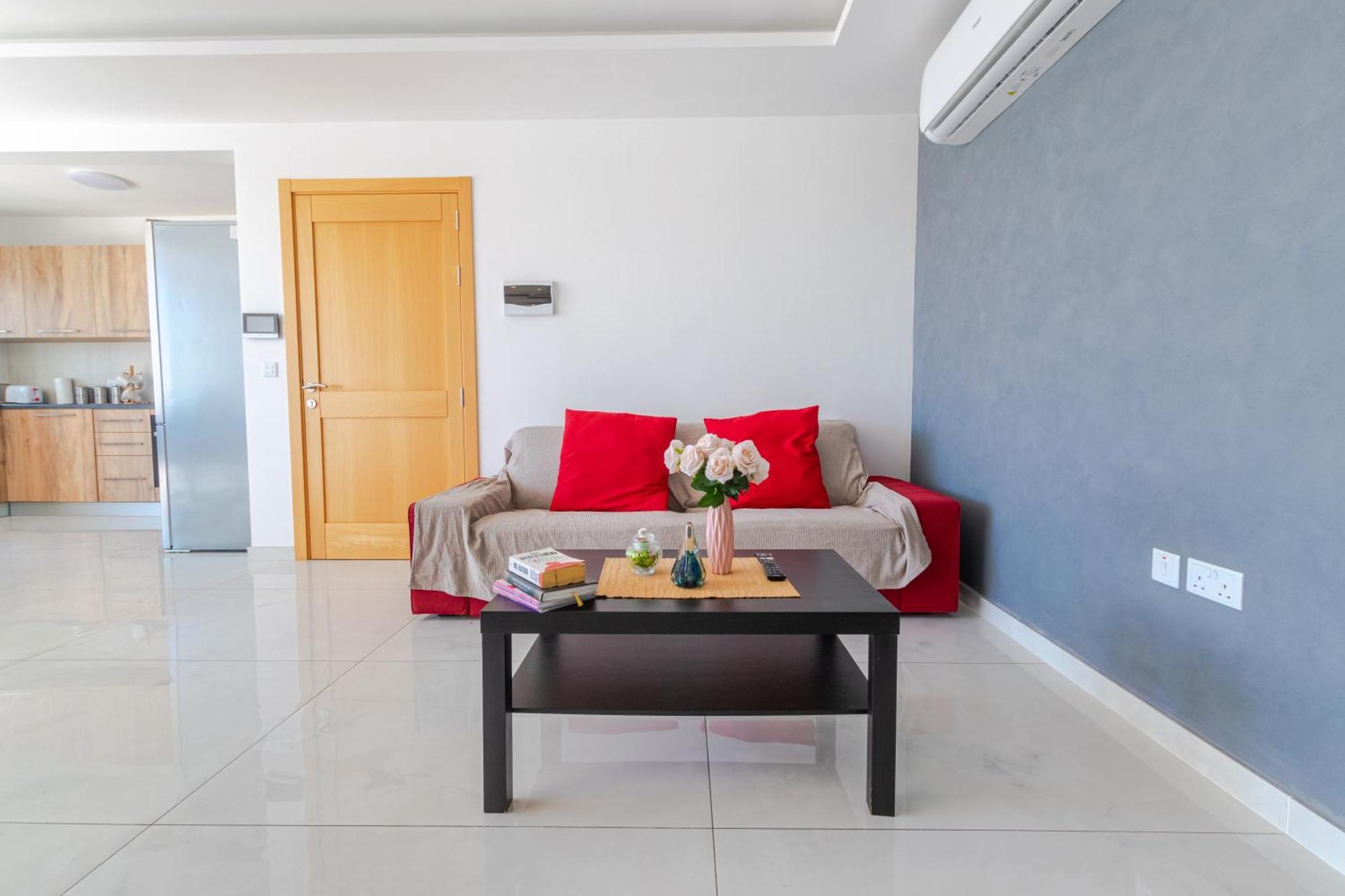 New Spacious Apartment With Amazing View Bugibba เซนต์พอลส์เบย์ ภายนอก รูปภาพ